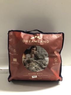 DREAMLAND HYGGE DAYS LUXURY FAUX FUR WARMING THROW