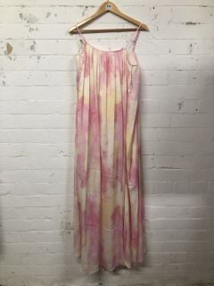 WOMEN'S DESIGNER DRESS IN PINK MULTI - SIZE UK 8 - RRP £145