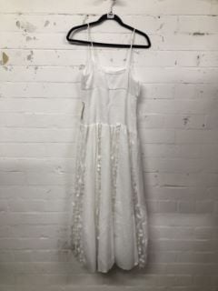 WOMEN'S DESIGNER DRESS IN IVORY - SIZE M - RRP £180