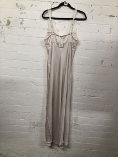 WOMEN'S DESIGNER DRESS IN IVORY PASTEL - SIZE S - RRP $118