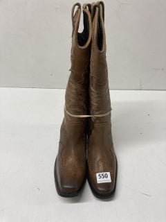 PAIR OF BROWN LEATHER COWBOY BOOTS SIZE UK 3