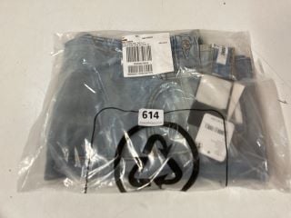 SUPER SLIM JEANS IN SKY SIZE 27 RRP: $295