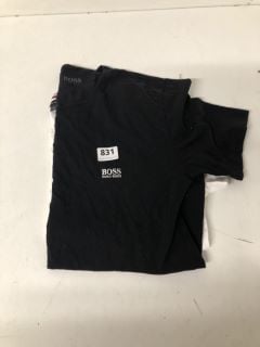 2 X DESIGNER T-SHIRTS TO INCLUDE HUGO BOSS CREW NECK SIZE M