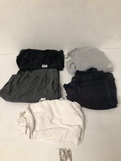 5 X CLOTHING ITEMS TO INCLUDE ADIDAS BLACK SWIM TRUNKS SIZE XL