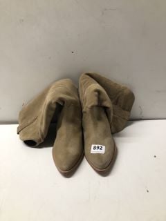 PAIR OF SUEDE BEIGE COWBOY BOOTS SIZE UK 3