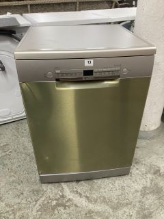 BOSCH DISHWASHER MODEL SMS2HVI66G RRP £469