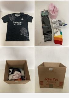 A BOX OF VARIOUS CHILDREN'S UNSEALED CLOTHING