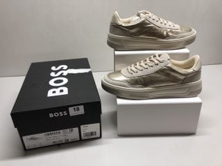 HUGO BOSS TRAINERS SIZE 7