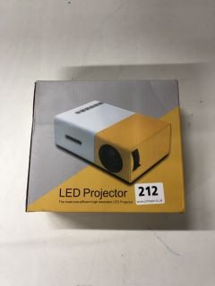 LED PROJECTOR