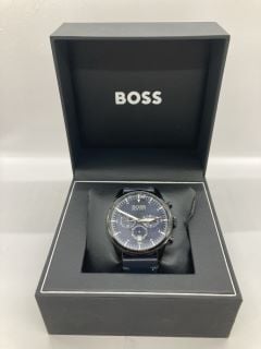 HUGO BOSS MENS WATCH WITH BLUE DIAL AND STRAP