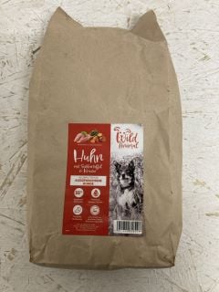 4 X WILD ANIMAL HUHN MIT SÜßKARTOFFEL & KRÄUTER DOG FOOD