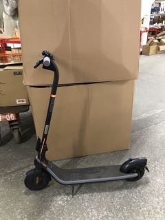 SEGWAY NINEBOT E2 ELECTRIC SCOOTER (COLLECTION ONLY)