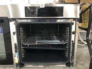 MIELE BUILT - IN SINGLE OVEN - MODEL 11092980 (EX-DISPLAY)