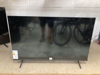 HISENSE 43" TV MODEL: 43E7KQTUK (SMASHED SCREEN, WITH REMOTE, WITH STAND, NO BOX)