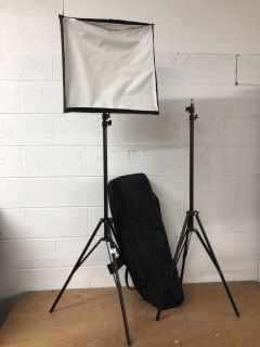 XENTA PHOTOGRAPHIC LIGHTS WITH TRIPODS AND BAGS