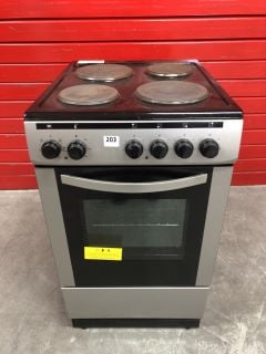 ESSENTIALS SOLID PLATE ELECTRIC COOKER MODEL: CFSESV18 RRP: Â£219