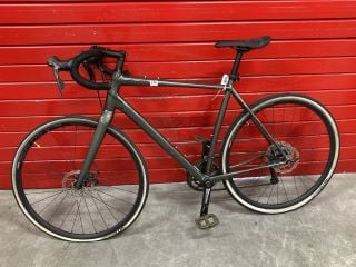 CANNONDALE PUSH BIKE (MPSS03023464) (VAT ONLY PAYABLE ON BUYERS PREMIUM)