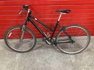 BLACK FRAMED PUSH BIKE (MPSS03022807) (VAT ONLY PAYABLE ON BUYERS PREMIUM)