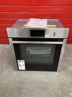 NEFF INTEGRATED SINGLE OVEN MODEL: B3CCC0AN0B (EX DISPLAY) RRP: £549