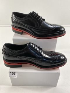 PAUL SMITH MEN'S SHOE CHASE BLACK. SIZE: 6, MADE FROM: 100% CALF LEATHER UPPER/RUBBER SOLE. RRP: Â£350