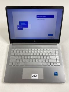 HP 14S-DQ2510SA 256GB LAPTOP IN SILVER. (WITH BOX & CHARGER). INTEL CORE I3-11154, 4GB RAM, 14.0" SCREEN  [JPTN41491]