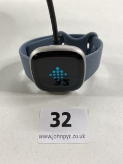 FITBIT VERSA 4 SMARTWATCH IN PLATINUM STEEL CASE: MODEL NO FB523 (WITH BOX & ACCESSORIES)  [JPTN41390]