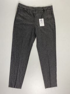 PAUL SMITH WOMEN'S TROUSER. SIZE: 44, MADE FROM: 46% VISCOSE 34% WOOL 17% POLYAMIDE 3% ELASTANE. RRP: Â£205