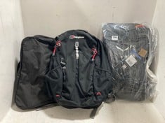 3 X TRAVEL BAGS TO INCLUDE SALEWA MEN'S ALP MATE 26 BACKPACK IN COLOUR ONYX (RRP-£87)