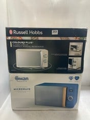 SWAN 20 LITRE DIGITAL MICROWAVE NORDIC COLLECTION IN BLUE (SM22036LBLUN) TO INCLUDE RUSSELL HOBBS 17 LITRE CREAM MICROWAVE RHMM701C-N-TOTAL RRP £170