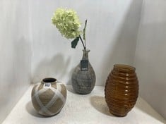 9 X ASSORTED HOME ITEMS TO INCLUDE ARKA VASE SMALL REACTIVE BROWN WHITE 185X185X185MM - ITEM NO. 869020 - RRP £37.95