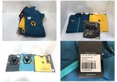 6 X ASSORTED CLOTHES TO INCLUDE CASTORE WOLVES 2023-24 TRAVEL JACKET - SIZE M