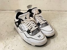 NIKE AIR JORDAN 4 RETRO SE DIY (DC4101 100) IN COLOUR- WHITE BLACK VOLT IN UK SIZE 5 -RRP £325