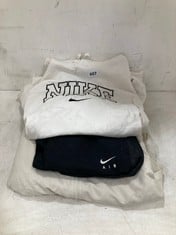 3 X ASSORTED ADULTS CLOTHING TO INCLUDE WHITE NIKE LOGO STITCH HOODIE SIZE XL