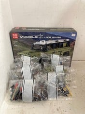 MOULD KING 13175 MODELS NO. LAND ROVER DEFENDER - RRP £148