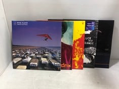 5 X ASSORTED VINYLS TO INCLUDE PINK FLOYD A MOMENTARY LAPSE OF REASON VINYL