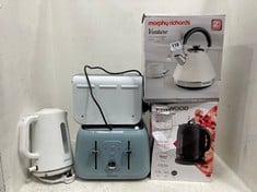 4 X ASSORTED KITCHEN ITEMS TO INCLUDE KENWOOD DAWN 4-SLICE TOASTER IN WHITE