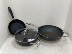 3 X ASSORTED PANS TO INCLUDE EAZIGLIDE NEVER STICK 2 CASSEROLE AND LID