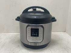 INSTANT POT DUO MULTI-USE PRESSURE COOKER 7-IN-1 5.7L