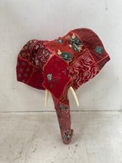 2 X STONE THE CROWS PATCH ELEPHANT HEAD - RED - 41X20X43CM