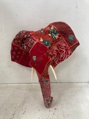 2 X STONE THE CROWS PATCH ELEPHANT HEAD - RED - 41X20X43CM