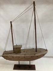 4 X STONE THE CROWS LARGE SAILING BOAT - HGT 53CM