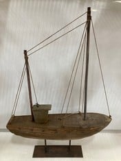 4 X STONE THE CROWS LARGE SAILING BOAT - HGT 53CM