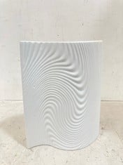 12 X STONE THE CROWS LARGE VASE - WHITE - TOTAL RRP £216