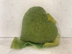 36 X STONE THE CROWS EX LARGE LIGHT GREEN HEART - WTH 20CM - TOTAL RRP £180