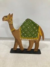 60 X STONE THE CROWS LARGE STANDING CAMEL - GREEN - WTH 17CM - TOTAL RRP £420