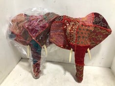 2 X STONE THE CROWS PATCH ELEPHANT HEAD - RED - 41X20X43CM