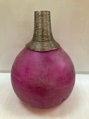 1 X STONE THE CROWS LG.METALWORK GLASS VASE-FUCHSIA - HEIGHT37CMS - TOTAL RRP £100