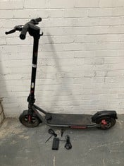 SISIGAD DART ELECTRIC SCOOTER IN MATT BLACK - RRP £260 (ZONE 2) (COLLECTION ONLY)