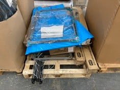 PALLET OF AIRERS TO INCLUDE ADDIS 35M 3 ARM ROTARY AIRER