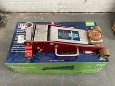 SEALEY 2.5 TONNE TROLLEY JACK IN RED-RRP £200 SEALEY 3 TONNE LOW PROFILE TROLLEY JACK MODEL: 3000LEHV